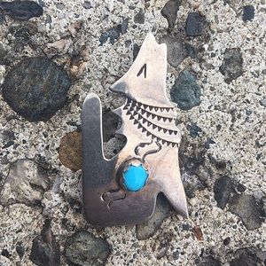 Vintage Sterling Silver Navajo Coyote Pin!